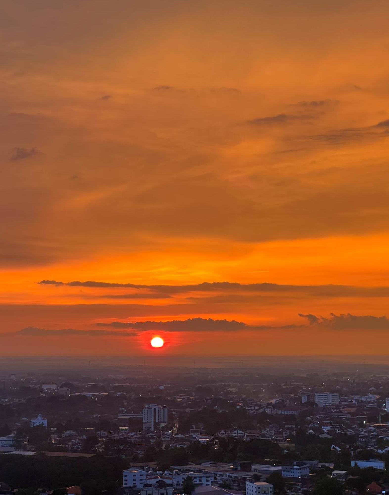 Sunset View Near Garden W/ Swimming Pool *